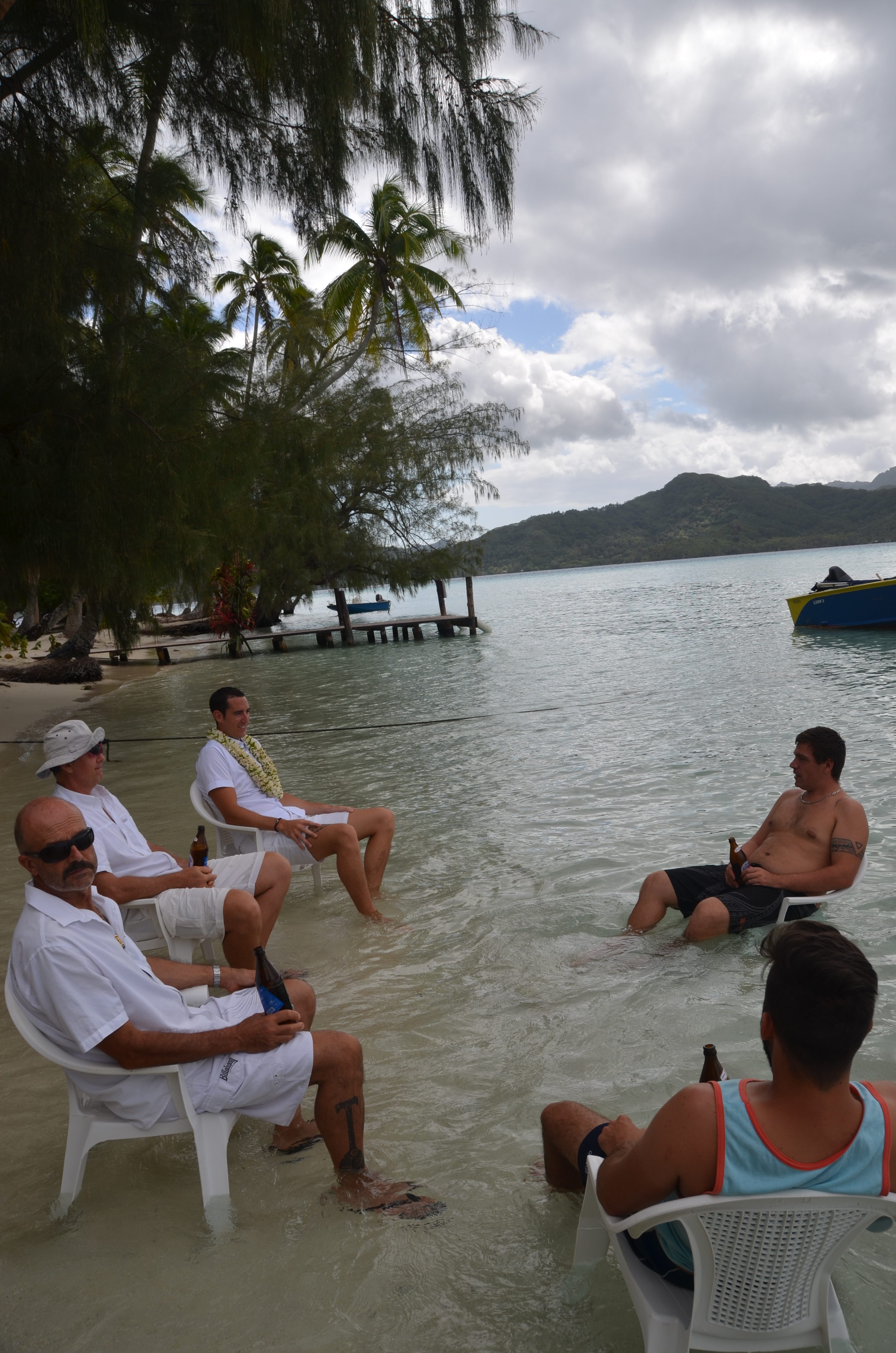 Mariage traditionnel en Polynésie
Les pieds dans l'eau