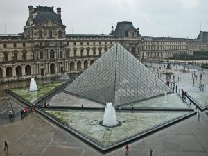 visite virtuelle pendant le confinement 
Le Louvre
Madame M Les Voyages